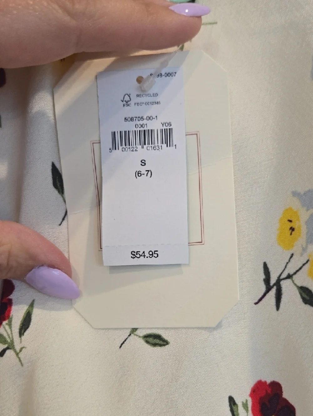 GAP skirt scattered